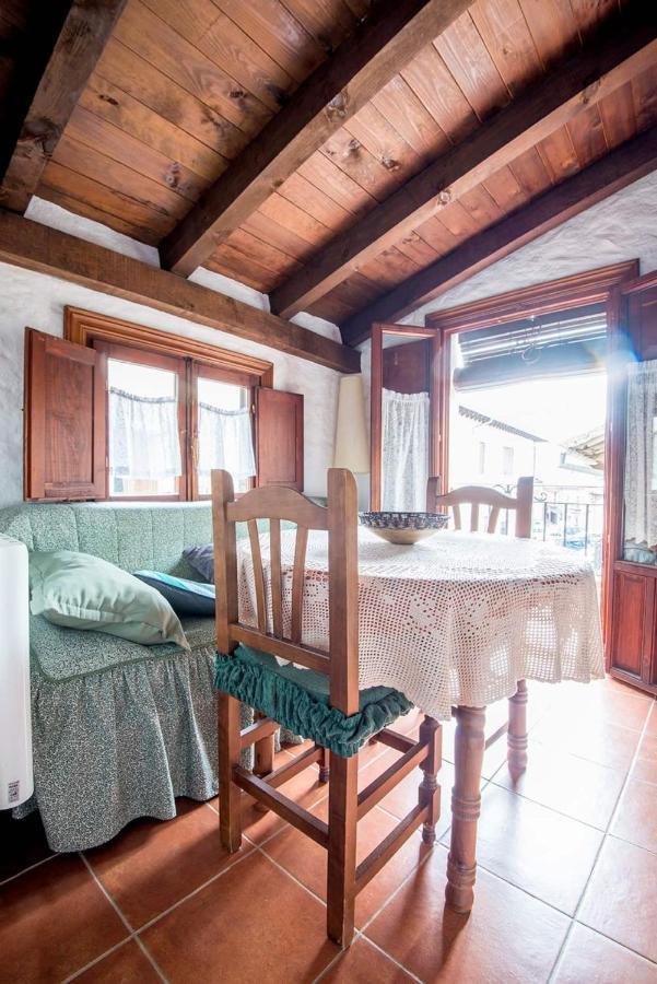 Casa Petra Apartment Миранда дел Кастаняр Екстериор снимка